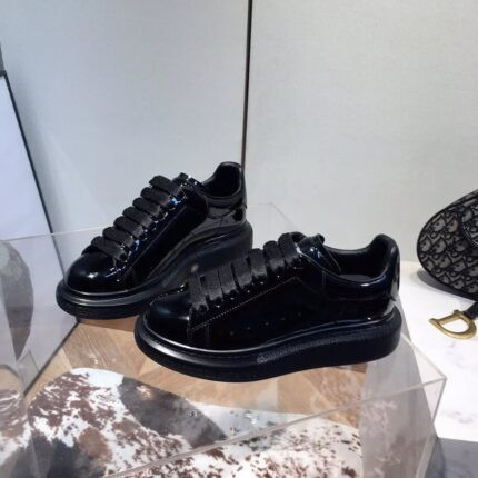alexander mcqueen sneakers pallets liquidation