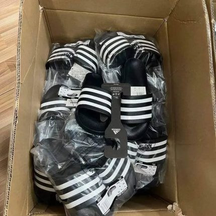 Authentic Adidas sandals pallet for sale with 300+ pairs